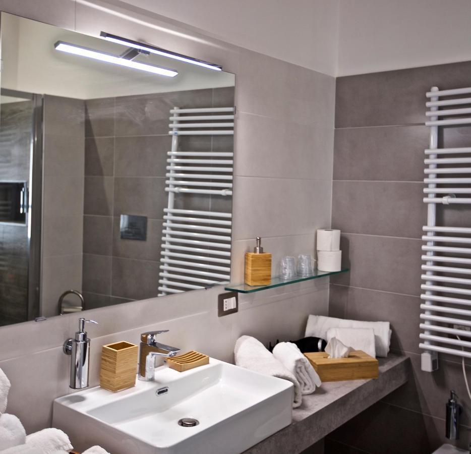 Scugnizzo Apartment Luxury Home Napoli Bagian luar foto