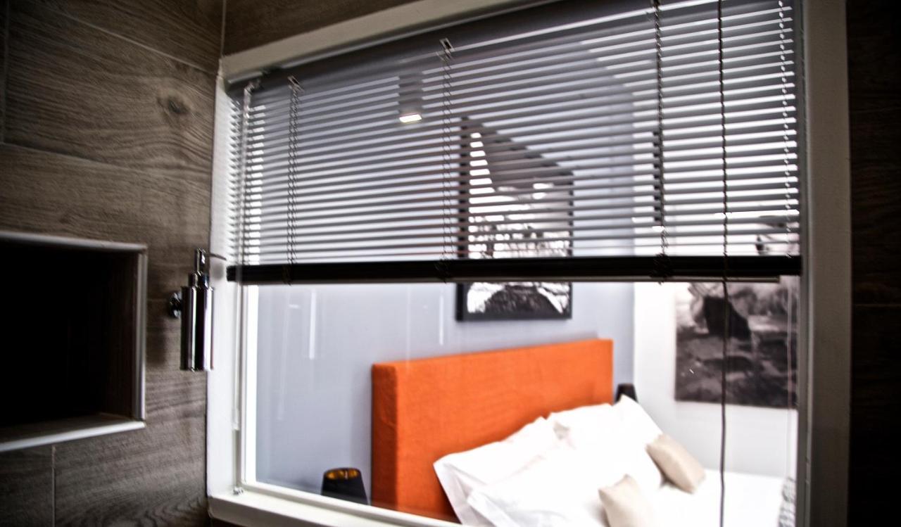 Scugnizzo Apartment Luxury Home Napoli Bagian luar foto
