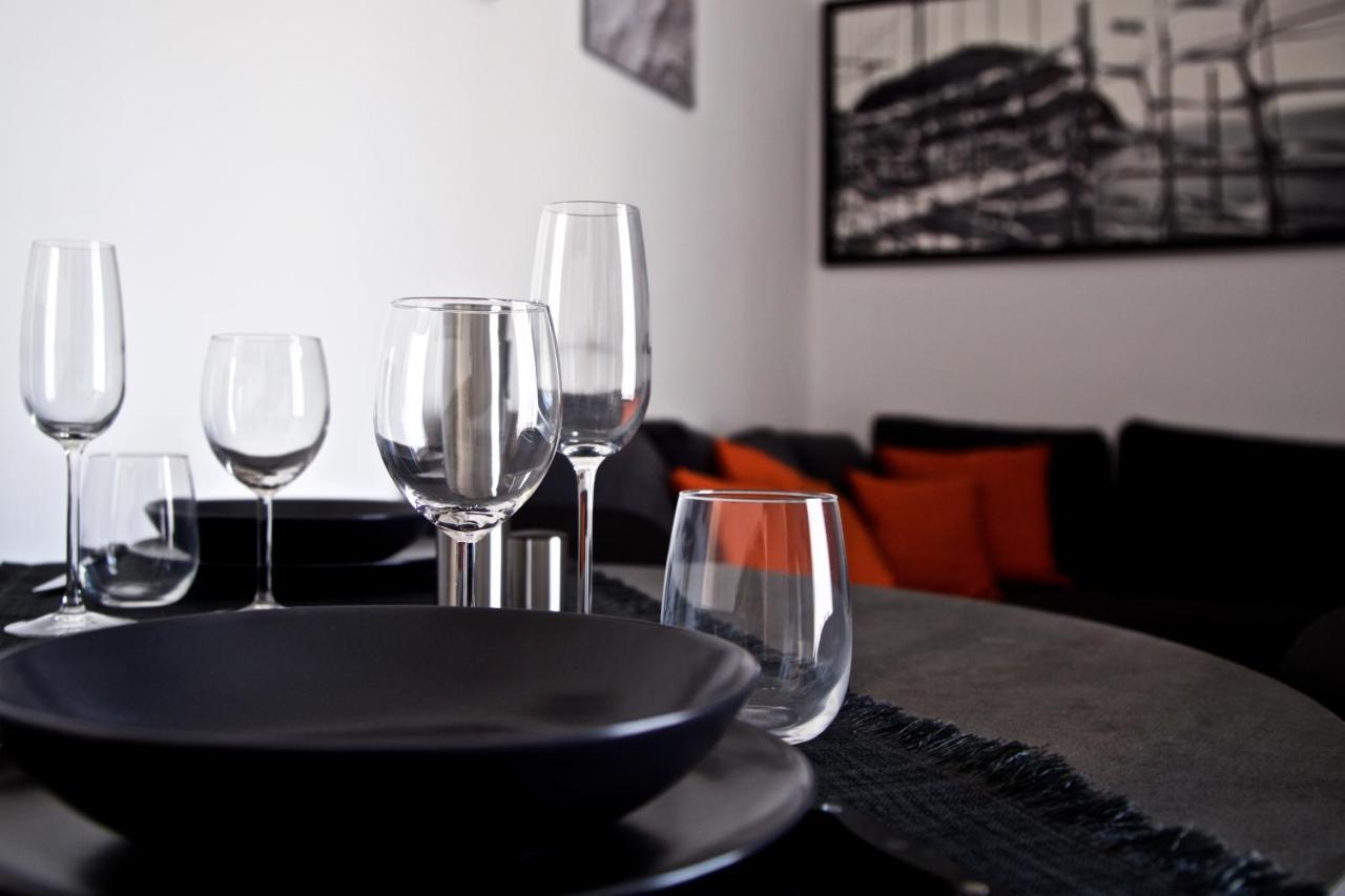 Scugnizzo Apartment Luxury Home Napoli Bagian luar foto