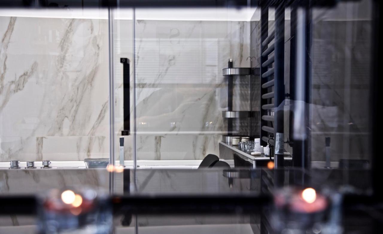 Scugnizzo Apartment Luxury Home Napoli Bagian luar foto