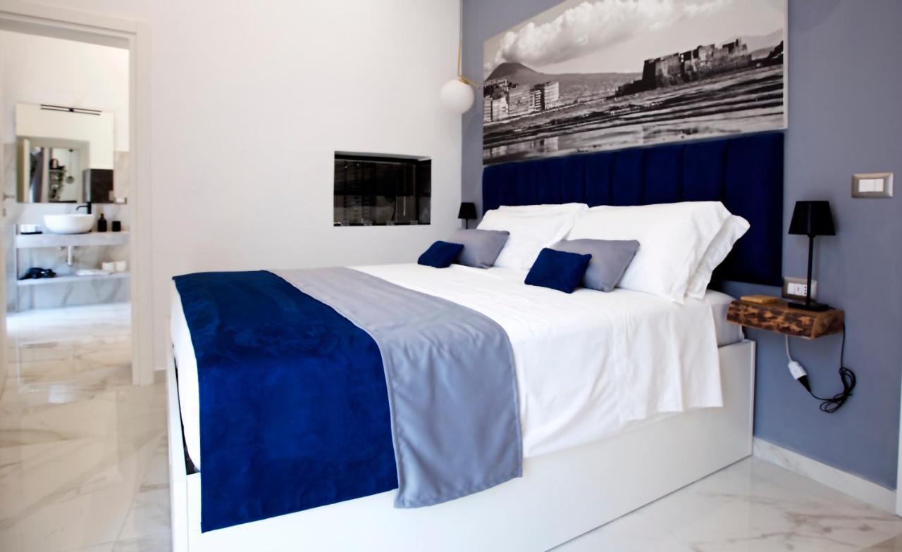 Scugnizzo Apartment Luxury Home Napoli Bagian luar foto