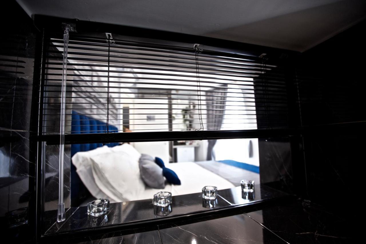 Scugnizzo Apartment Luxury Home Napoli Bagian luar foto