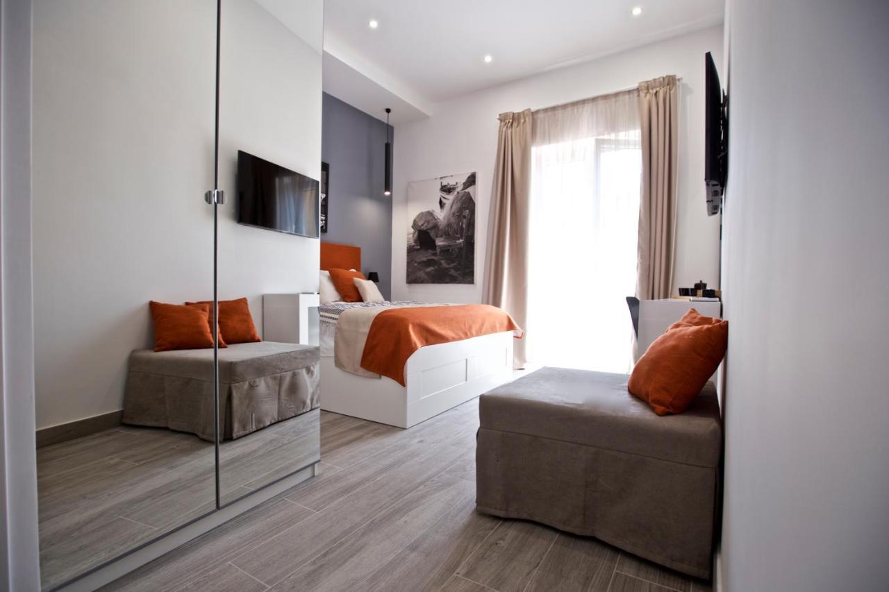 Scugnizzo Apartment Luxury Home Napoli Bagian luar foto