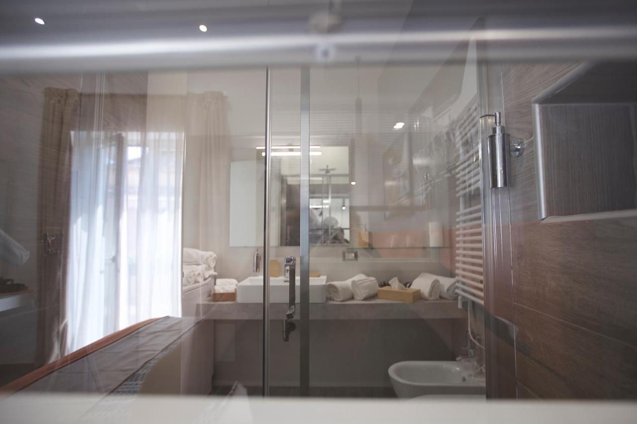 Scugnizzo Apartment Luxury Home Napoli Bagian luar foto